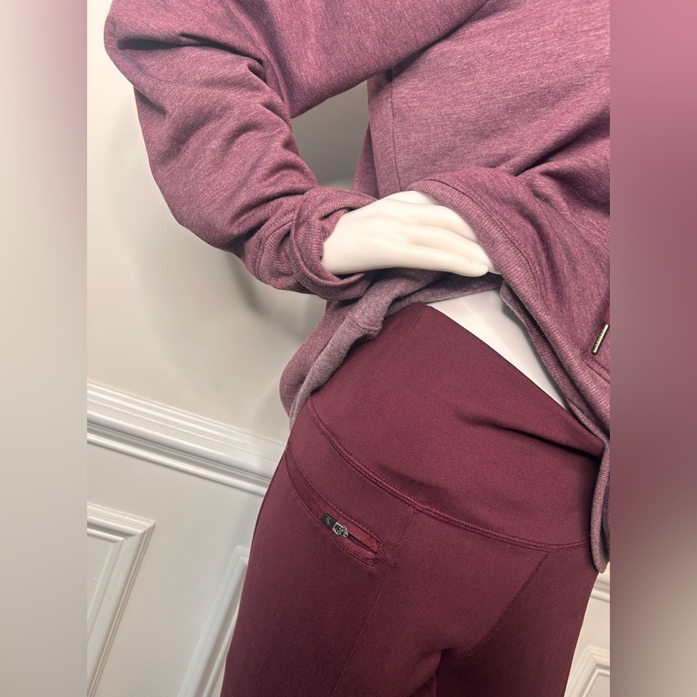 Freely Women’s Leggings, Burgundy /Wine, Large, 7/8 length, Excellent Condition